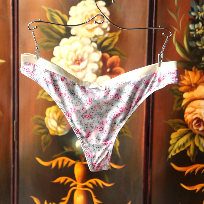 Slip jeunesse luxueux en nylon - Ref 647706 Image 1