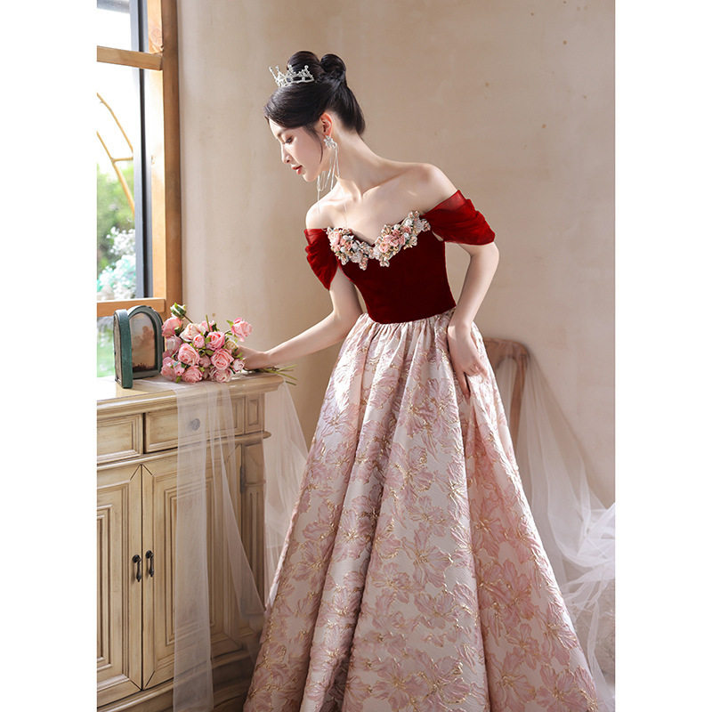 一字肩黑色晚礼服女新款法式轻奢小众宴会高端主持人高级感订婚服