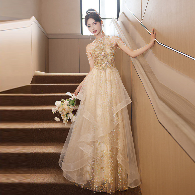 气质轻奢挂脖晚礼服女大气蓬蓬裙