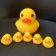 宝宝洗澡戏水玩具大黄鸭捏捏叫软胶小婴儿小黄鸭发声男女玩具