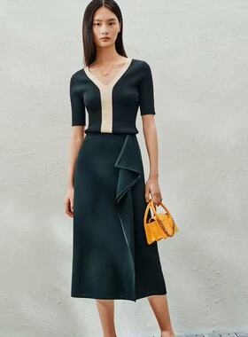 INSUN “温情时光” 团购墨绿色针织衫短袖弹力冰丝针织衫