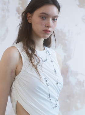 EliAtelier “Office Girl”雕塑感高级抽褶皱露背无袖背心