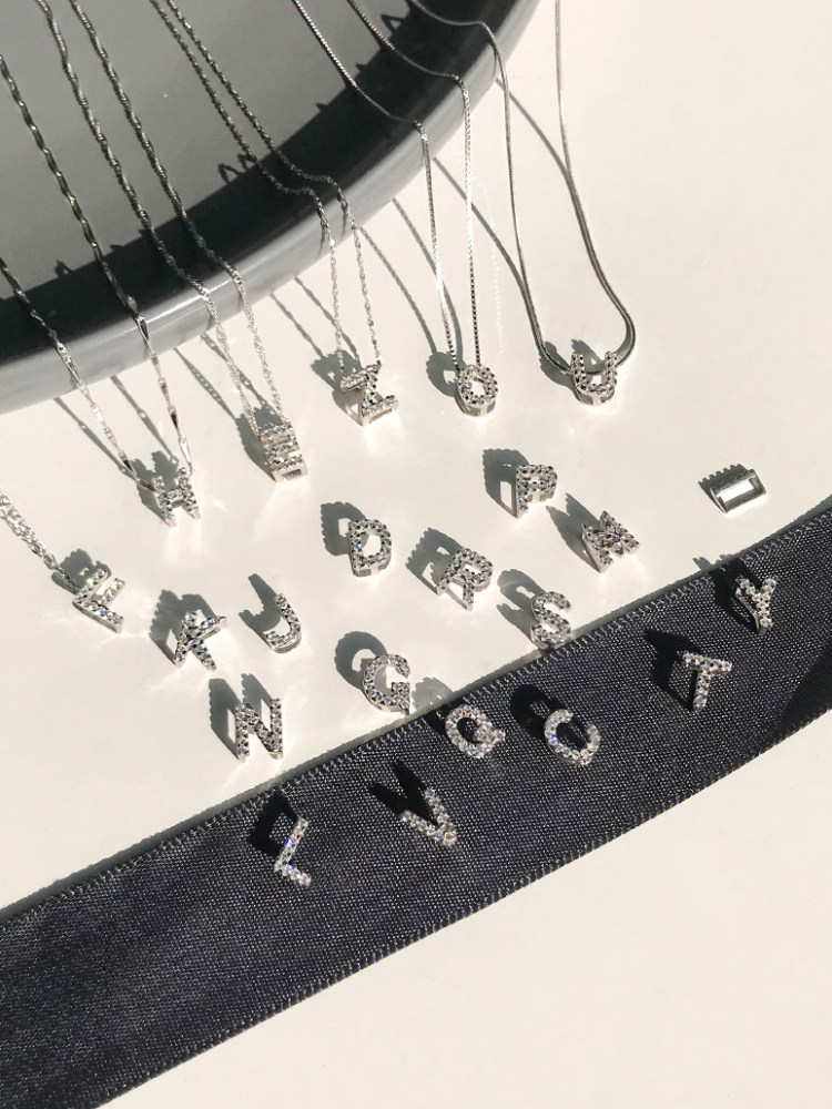 For the night exclusive memory three-dimensional diamond-set 26 letter necklace Female sterling silver niche net red simple temperament clavicle chain