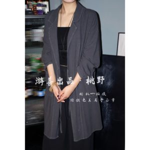 新款系带长西服风衣胸136