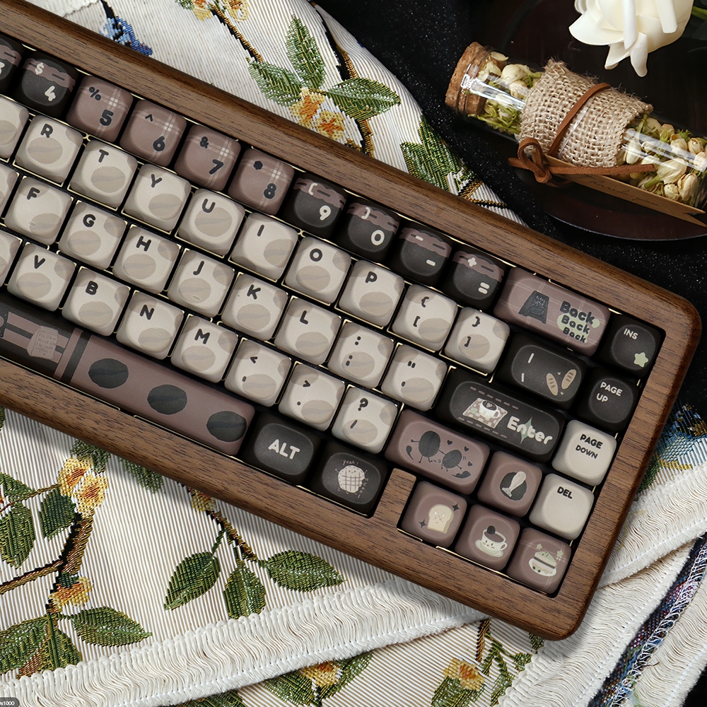 胡桃木外壳机械键盘67键单模有线客制化DIY轴体热插拔木头套件