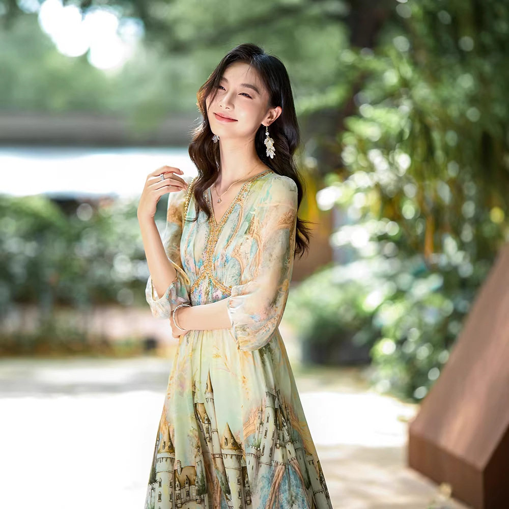 桑蚕丝修身气质款重工系列烫钻真丝印花连衣裙中长款2025夏80099