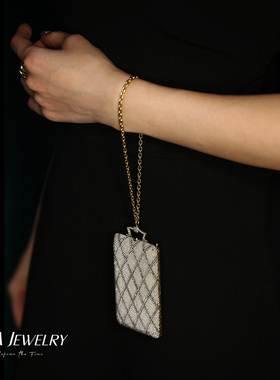 VA馆藏拍卖级古董瑰丽珠宝与钟表丨Art Deco补妆记录针线珠宝手包