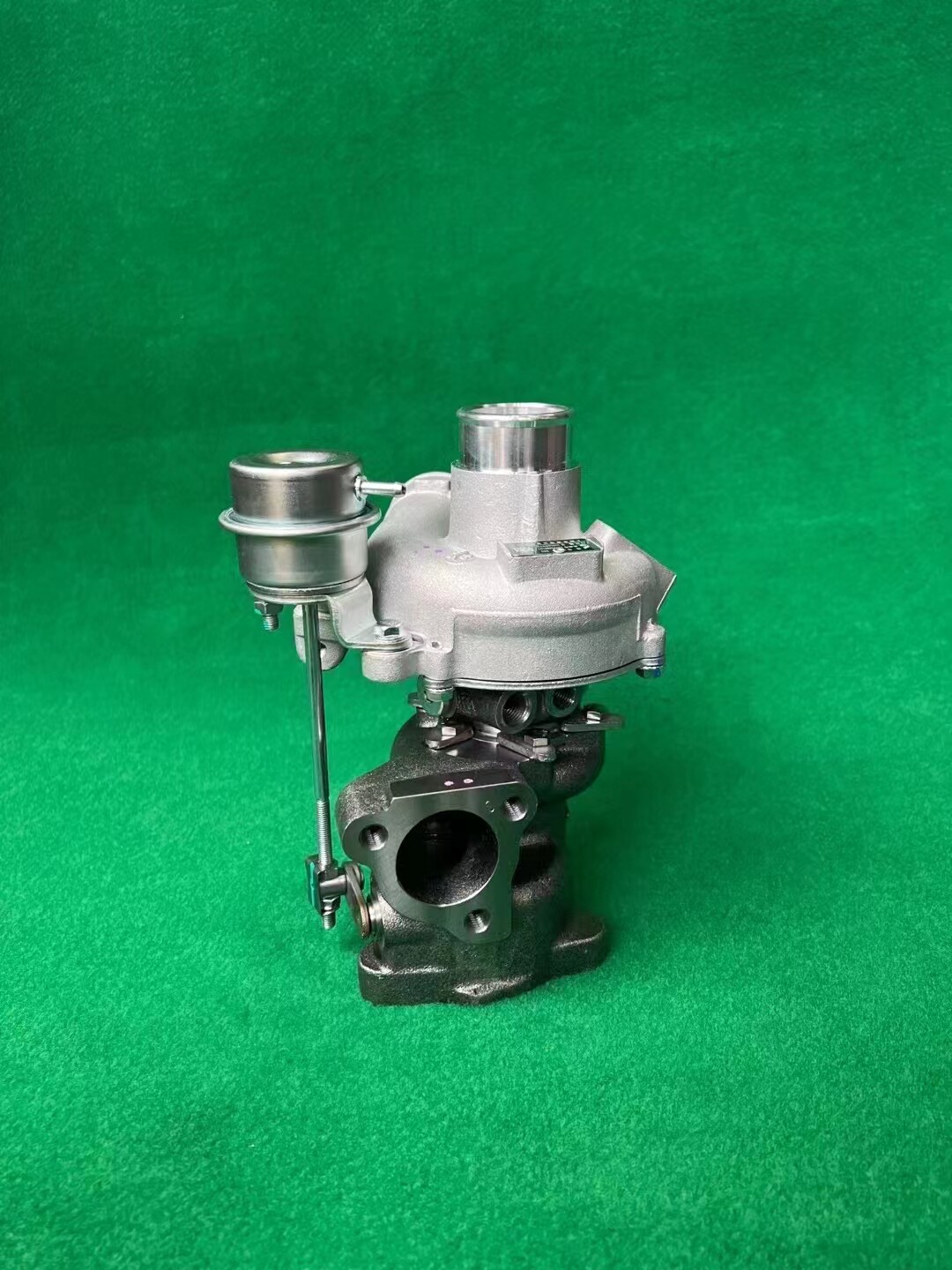 适配长安CS75 睿骋1.8T 涡轮增压器K03 53039880197 1118010-A01