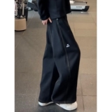 现货男女宽松牛仔裤8552p40，男装牛仔裤，星座517-5