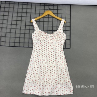 春夏性感法式 吊带碎花连衣裙 初恋裙修身 收腰显瘦甜美花朵印花短款