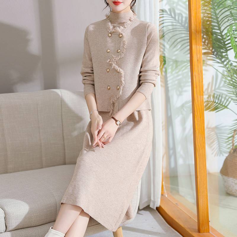 妈妈冬装套装洋气半高领针织毛衣裙中老年女秋冬打底连衣裙两件套
