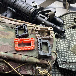 战术配件MOLLE系统D扣轻量化扣件扣具 ITW战术背心背包配件中型扣