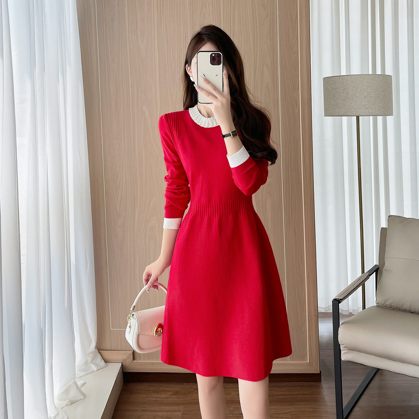 红色手工钉珠长袖A字打底毛衣裙女气质高腰女装小香风针织连衣裙