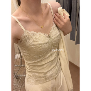 2025年秋季新款法式复古蕾丝骨线带胸垫收腰吊带新款内搭内衣