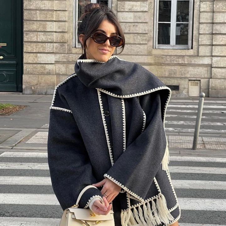 亚马逊欧美女装秋冬新款时尚毛呢外套加厚宽松带围巾流苏女款