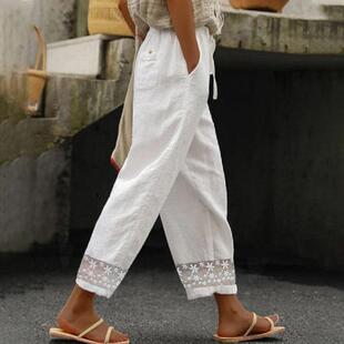 White capri pants with lace cuffs 镂空花边脚口白色阔腿九分裤