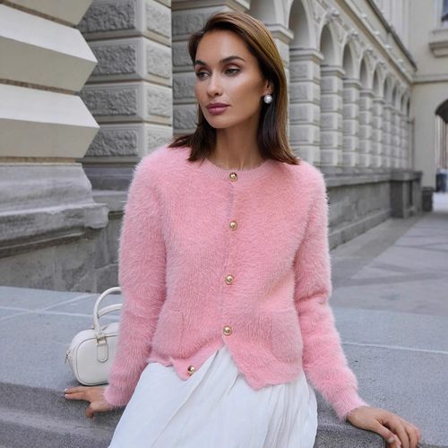 Модный кардиган в уличном стиле