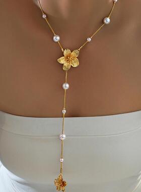 Necklace欧美时尚简约花朵吊坠长款毛衣链创意个性女式街拍项链