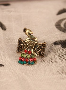 滢朵朵韩版饰品 孔雀彩钻雕花复古戒指 C02107