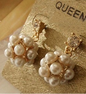 滢朵朵欧美外贸饰品 精致名媛风 珍珠闪钻球球耳环 D01107