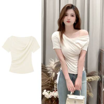 斜肩韩系甜妹风温柔短袖多巴胺T恤女夏季褶皱显瘦纯色T恤上衣