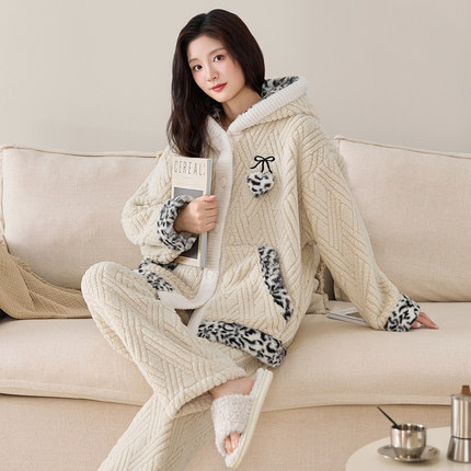 简约风女士睡衣连帽长袖开衫冬季新款珊瑚绒保暖加厚家居服两件套