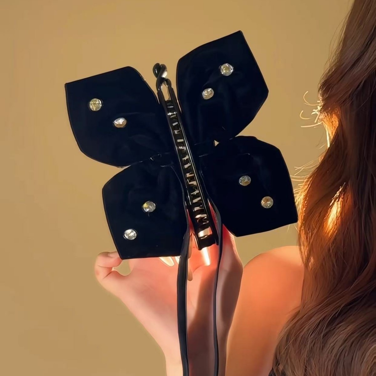 秋冬新款高级感复古丝绒镶钻香蕉夹气质优雅蝴蝶结马尾夹头饰竖夹