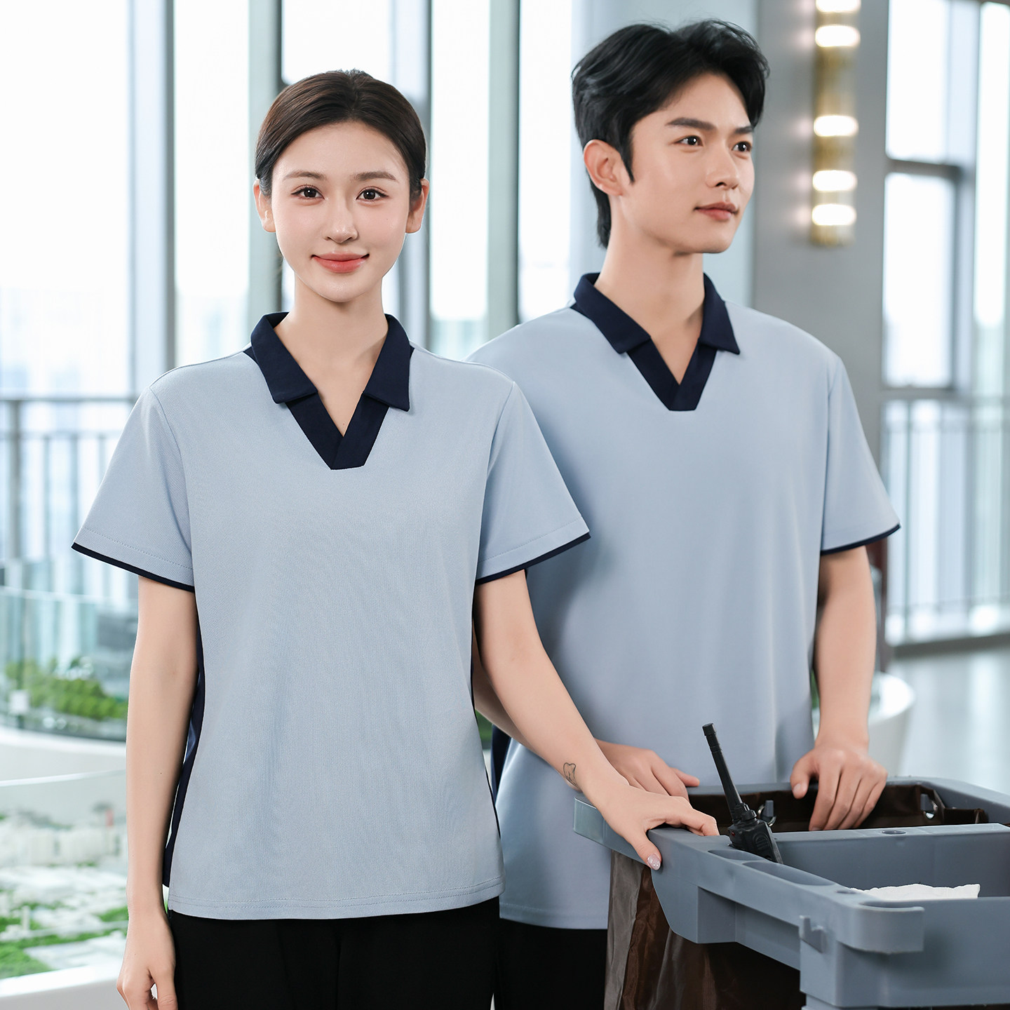 酒店宾馆客房保洁员工作服短袖V领撞色领夏季物业保洁阿姨制服女