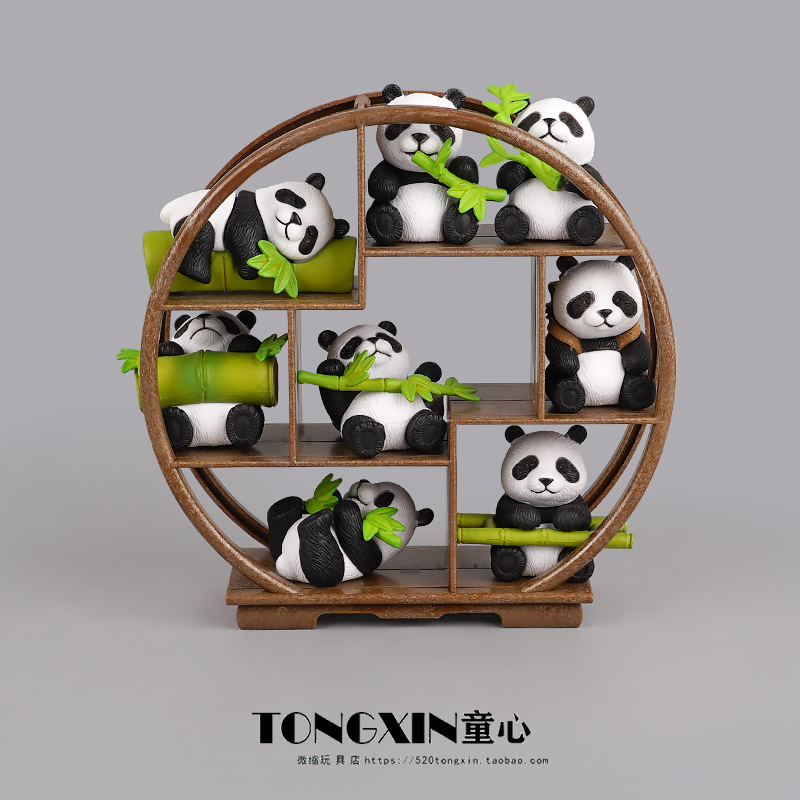 可爱熊猫吃竹子微景观动物公仔