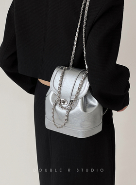 小瑞靓包 碎钻银双肩包 高级感软皮背包女包2026新款链条双肩背包