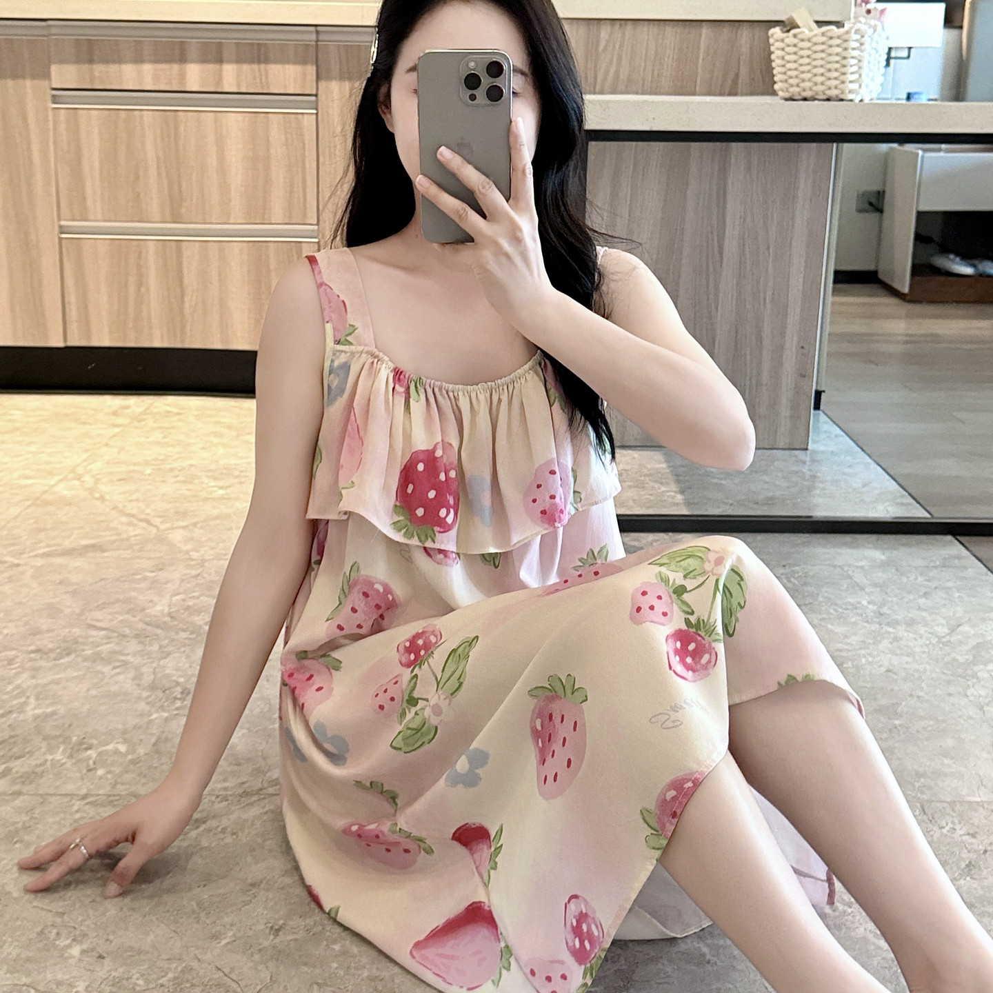 外穿防凸点棉绸睡裙女夏吊带睡衣人造棉连衣裙孕妇薄大码胖MM可爱