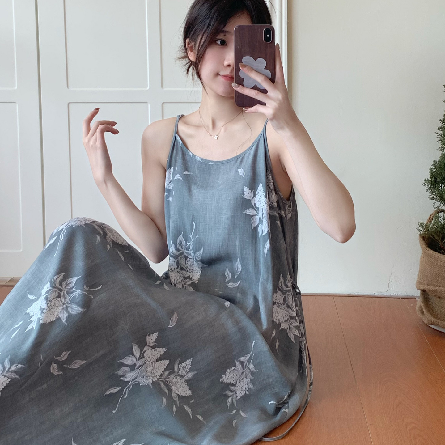 长款棉绸睡裙女夏人造棉睡衣裙绵绸吊带中老年连衣裙居家凉薄大码