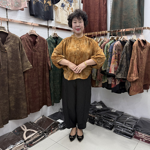 高端妈妈夏季新品立领真丝蝙蝠袖衬衫宽松遮肉奶奶时尚套装萝卜裤