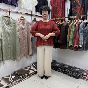 母亲节 50岁蕾丝宽松衬衫 高档中年气质妈妈真丝圆领镂空t恤小衫