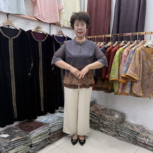 中年妈妈夏季桑蚕丝刺绣小衫新中式改良立领盘扣大码T恤奶奶套装