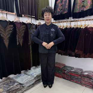 妈妈新中式盘扣绣花马夹外套2026秋装今年流行优雅套装国风三件套