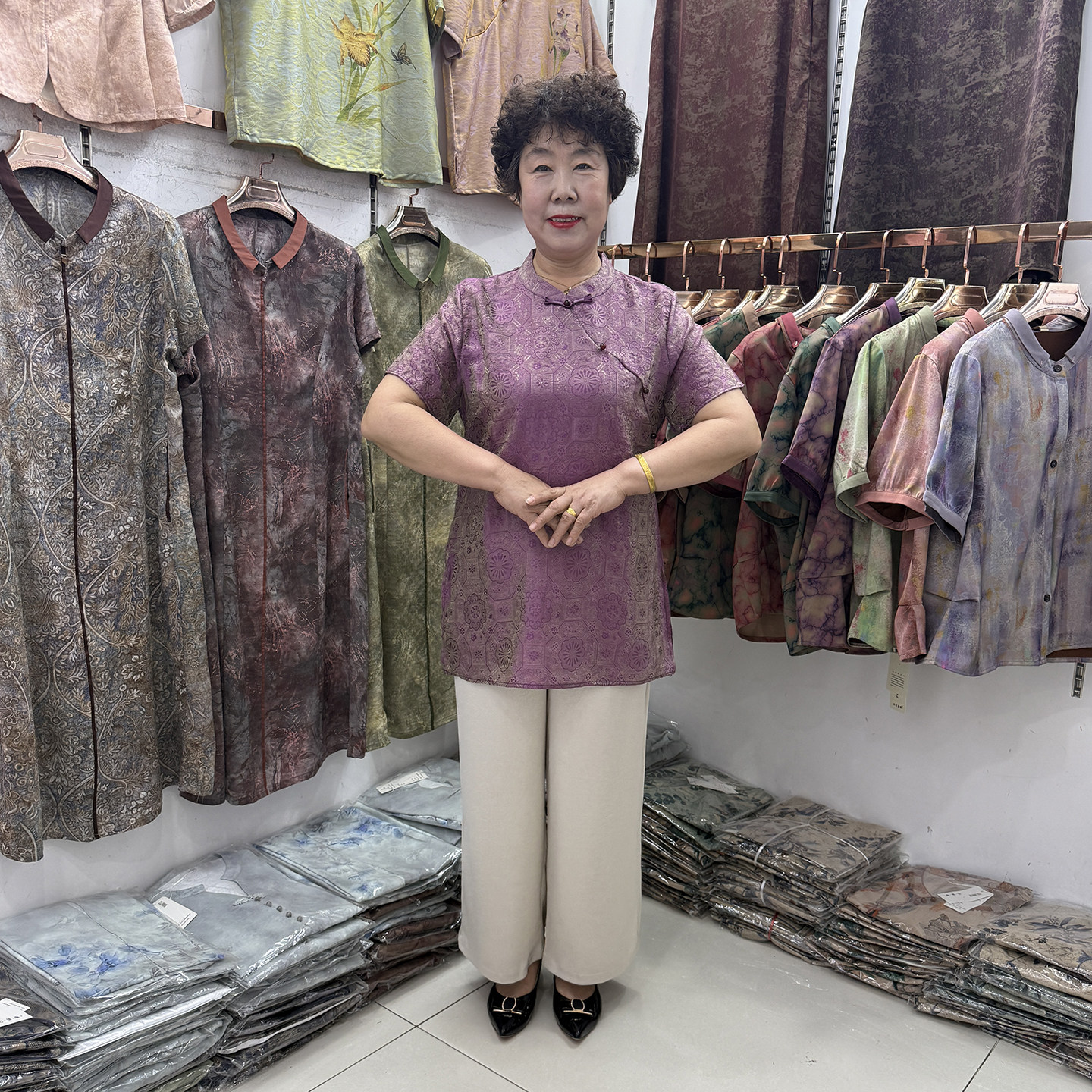 中年人夏装新中式旗袍小衫40-50岁真丝缎短袖洋气两件套t恤中长款