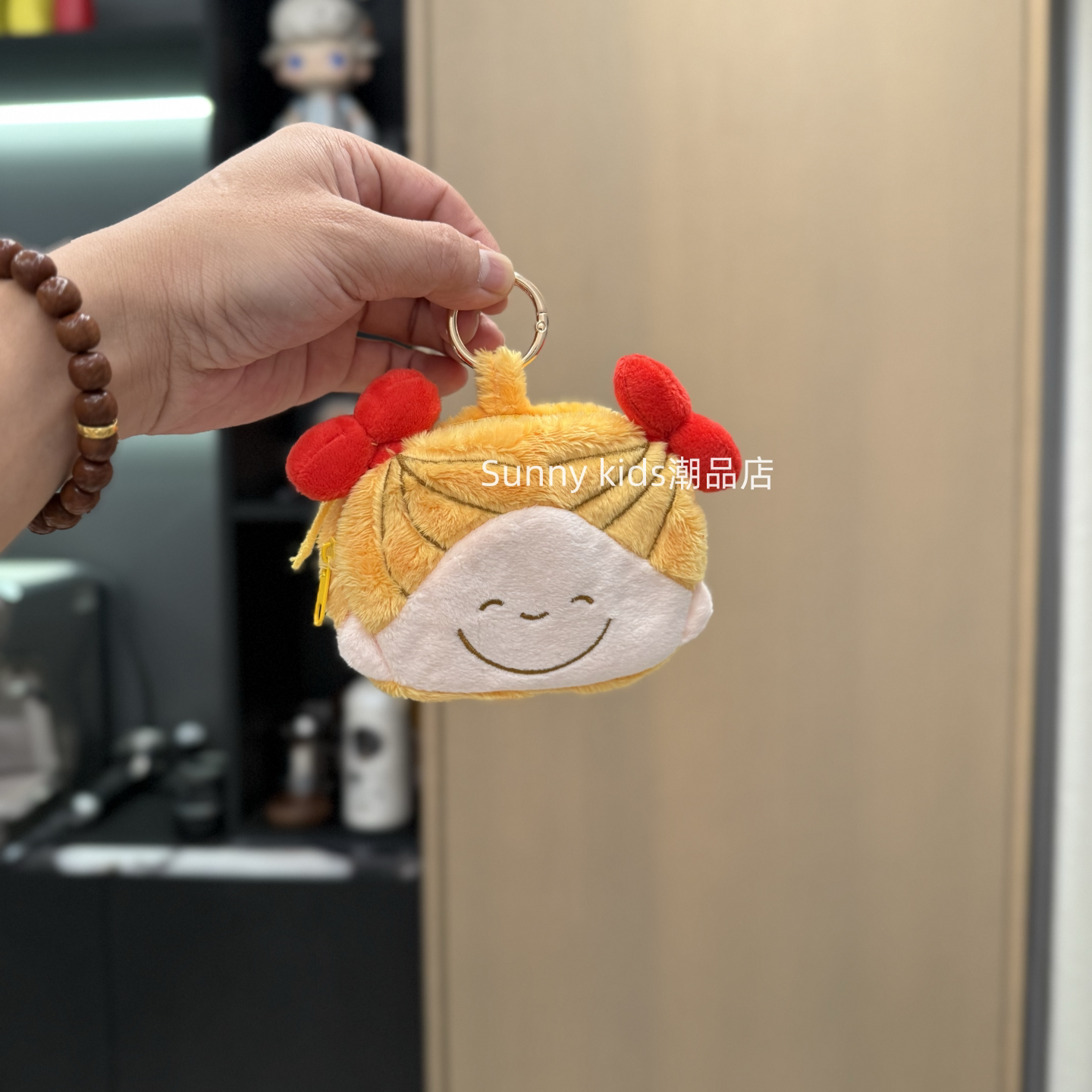 可爱卡通毛绒玩偶辫子女孩卡包零钱包口红耳机随身便携收纳包