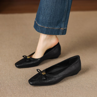 复古浅口软底一脚蹬单鞋 法式 女2026年春秋新款 软羊皮坡跟方头单鞋