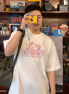 MerryWannaBe MWB capper同款“云上小猪”印花男女美式短袖T恤