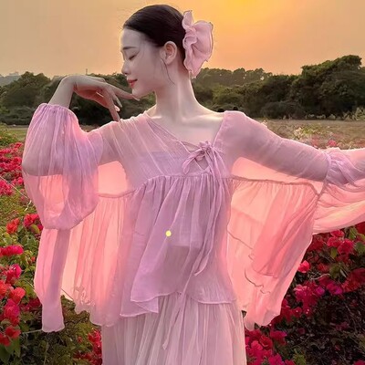 2025夏季超火多巴胺灯笼袖舞蹈服韩系度假在逃公主小香风粉色上衣