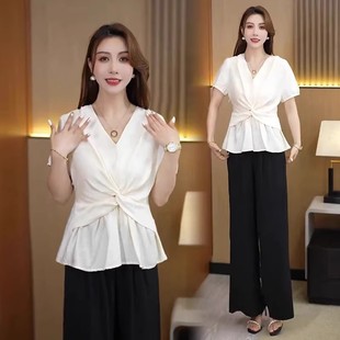 上衣薄款 夏季 爆款 轻奢高级感V领设计感小衫 衬衫 短袖 女夏2025新款