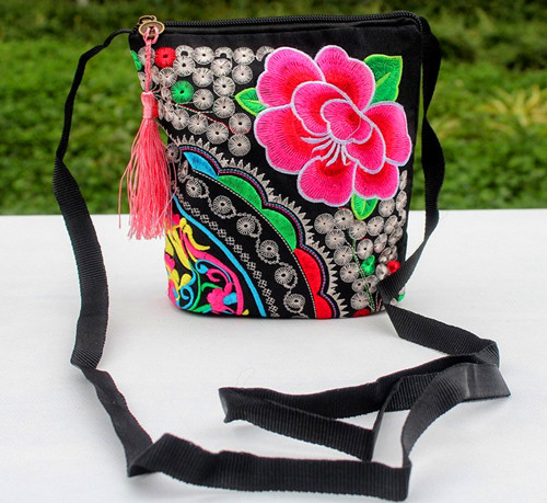 热卖民族风刺绣花单肩小斜跨包包手机零钱化妆女生手提袋伴手礼品