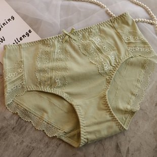 日系可爱纯棉内裤女中高腰蕾丝边无痕包臀女士三角裤大码胖mm透气