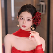 新娘头饰红色侧边发夹耳环套装 仿真花朵森系结婚气质小众敬酒发饰