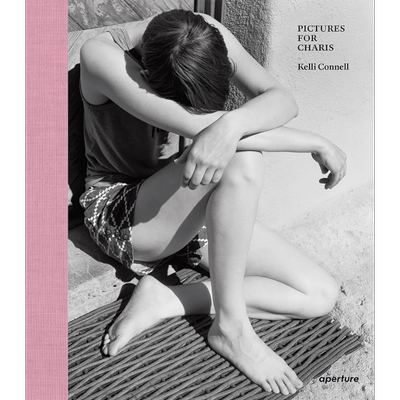 Kelli Connell: Pictures for Charis 进口艺术 凯利·康奈尔：椅子图片 Aperture出版【中商原版】