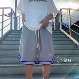 灰色
