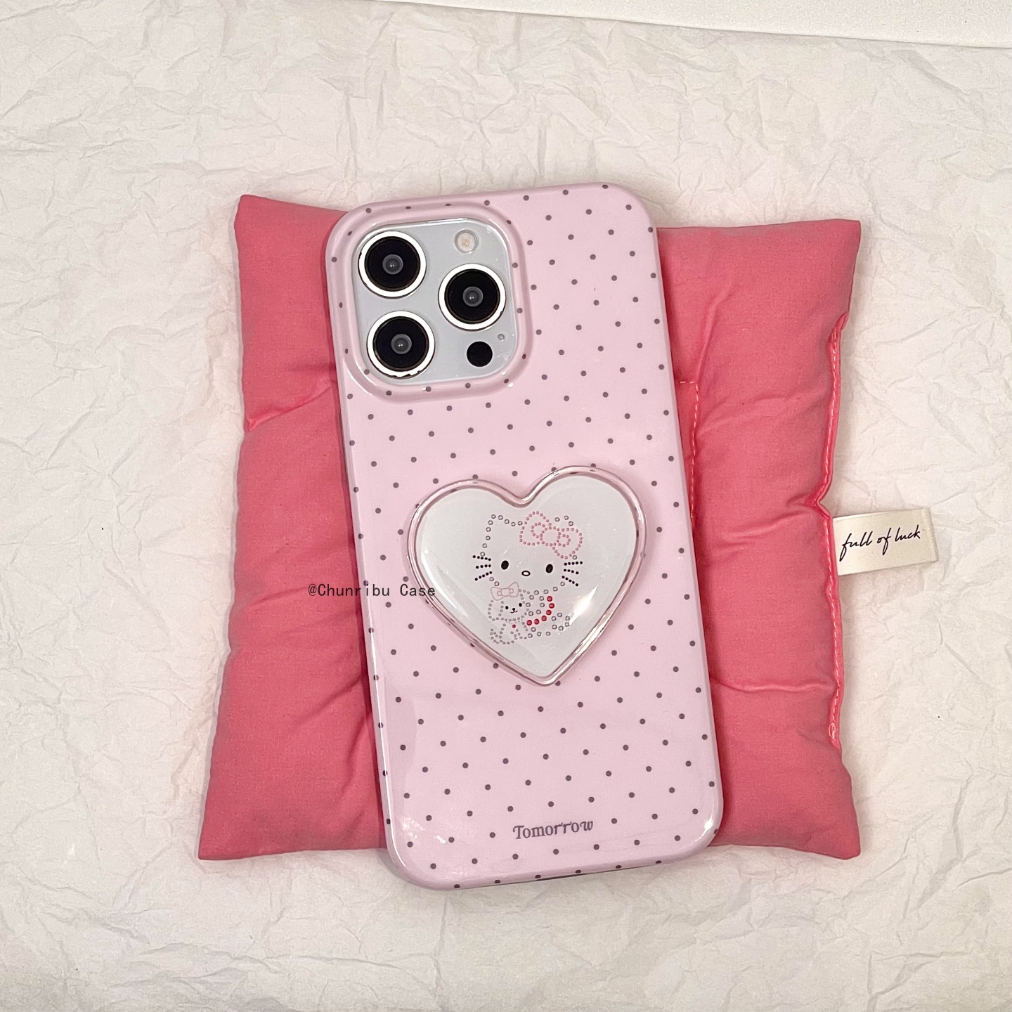 春日部防卫队Fighting｜小清新粉波点爱心kiity支架适用苹果16手机壳女日韩ins风简约iphone15promax14/13