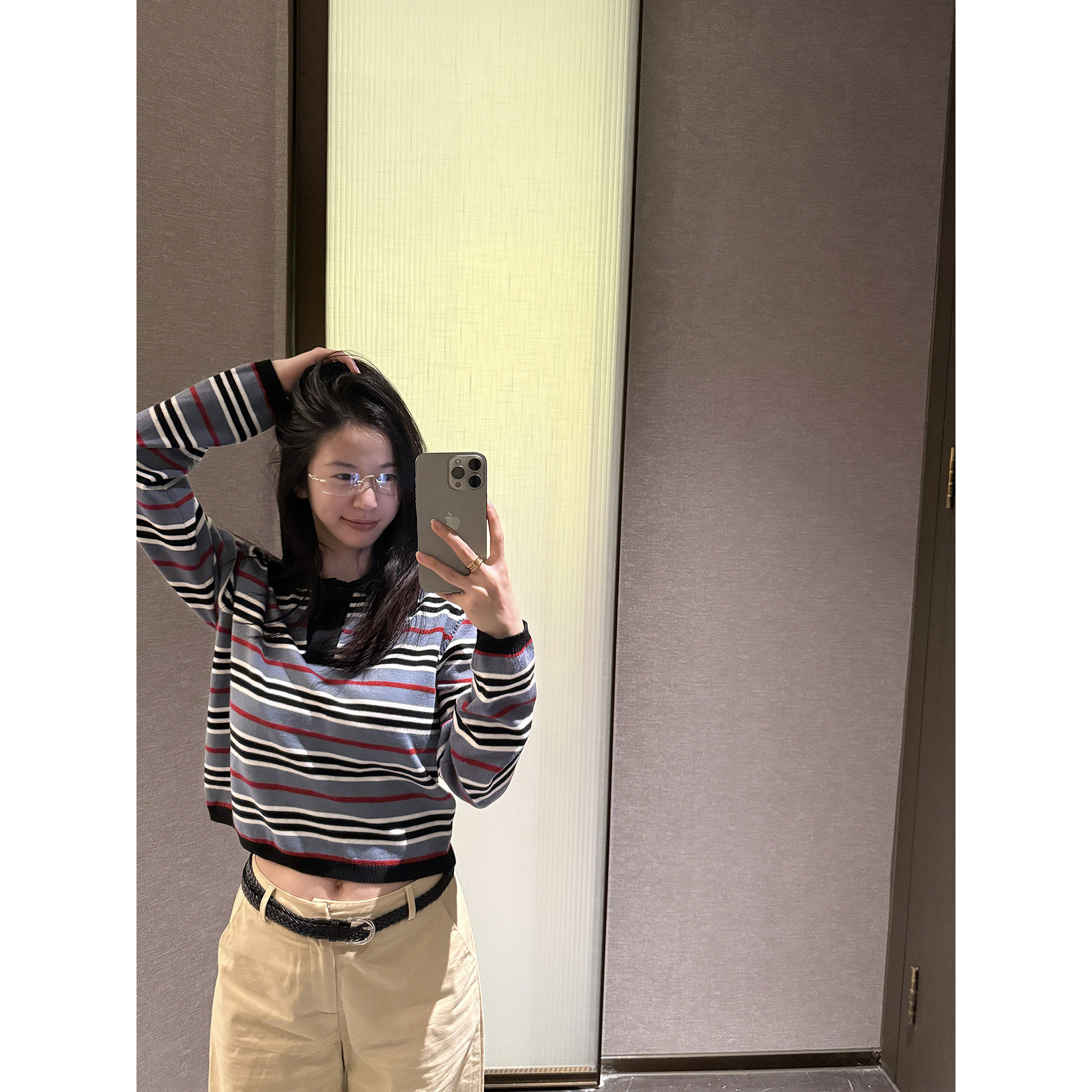 MOMENTHOME miu系条纹间色短款修身长袖Polo领针织衫女秋