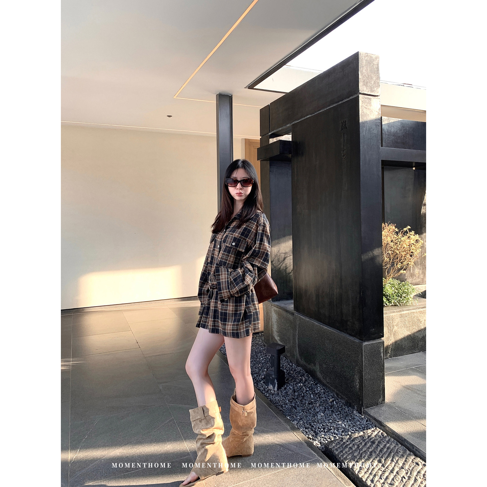 MOMENTHOME 色系偏爱格子银扣棕灰色磨毛衬衣BF风衬衫女图片